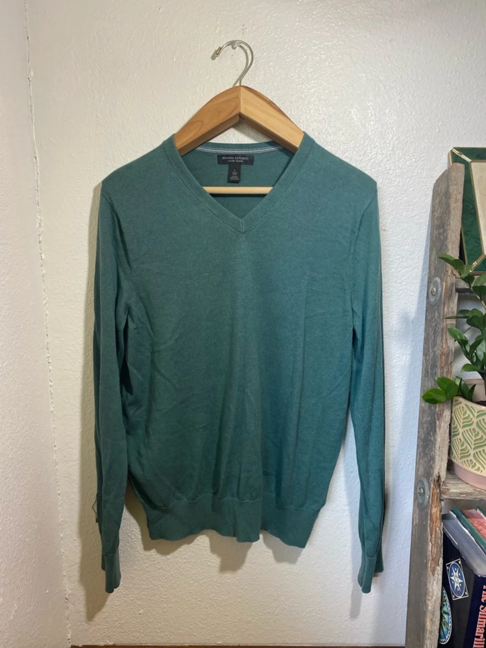 Banana Republic Luxury Silk Cashmere Lightweigt Knit V-Neck Sweater Size Large